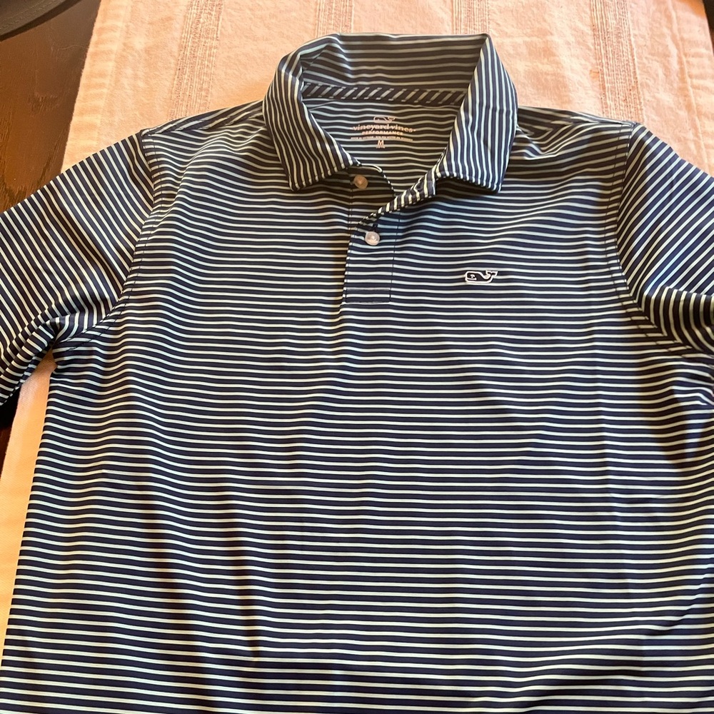 Vineyard Vines Boys size medium performance polo